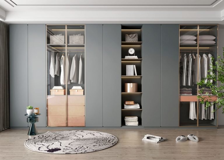 Wardrobes & Closets